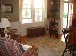 118 W Chestnut St, Saint Michaels, MD 21663