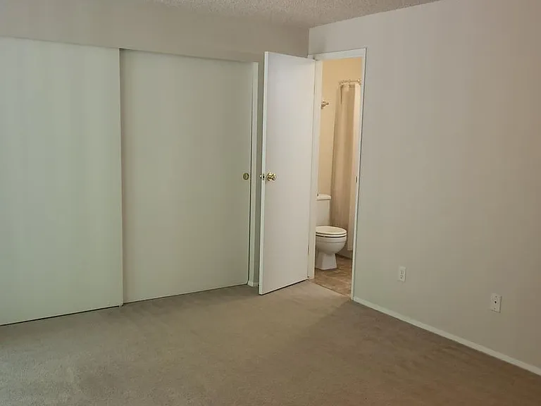 8309 Cirque Dr W #6 — Photo 15
