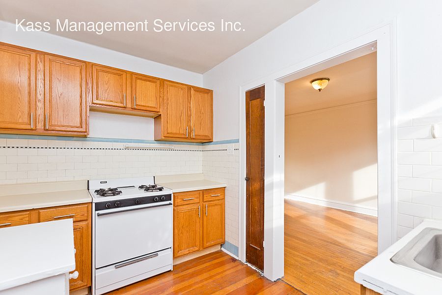 1st image of 6660 N Damen Ave APT 2E