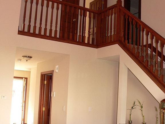 3rd image of 8830 Emerald Hill Dr