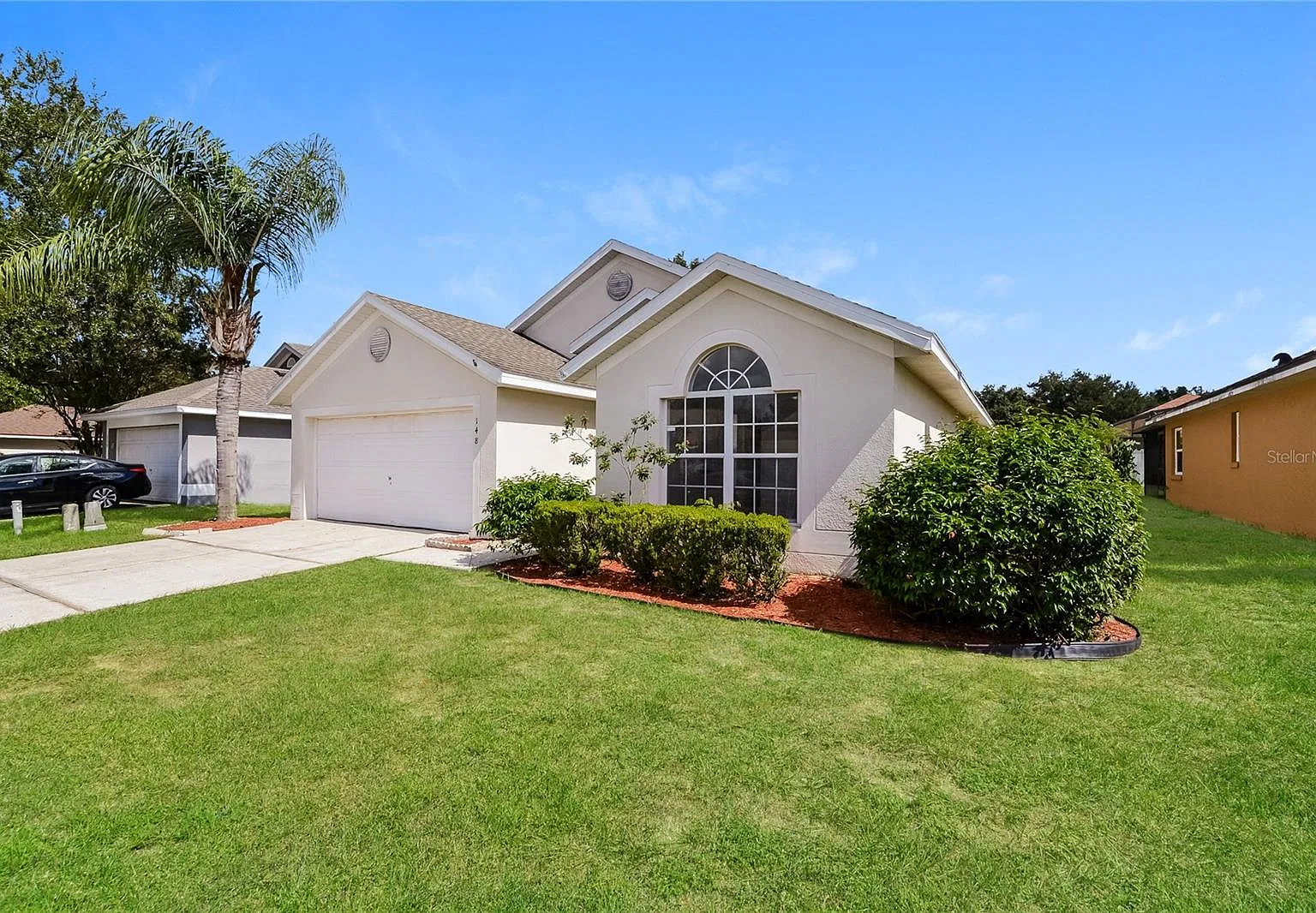 4 bed, 1661 sqft, $2,300 — Photo 3