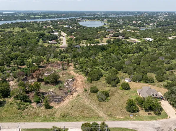 2009 Rock Dr, Granbury, TX 76049