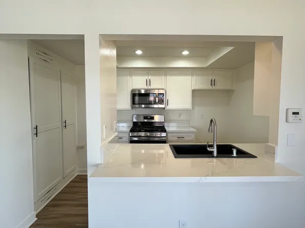 8601-8609 Walker St, Cypress, CA 90630