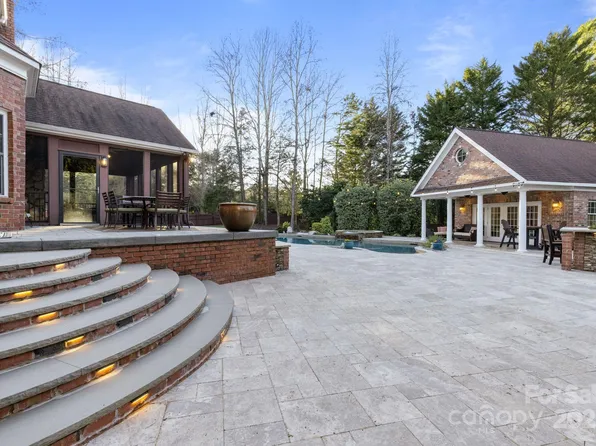6049 Bluebird Hill Ln, Matthews, NC 28104