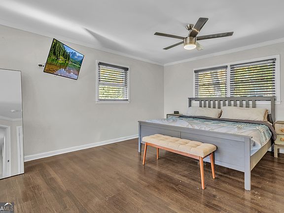 5th image of 2363 Oak Ridge Ct