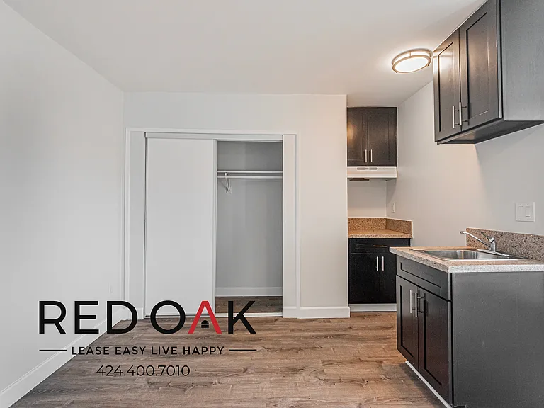 6722 Troost Ave #10 — Photo 7