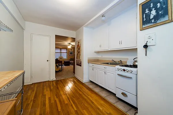 Sold by SBNY RE | media 24