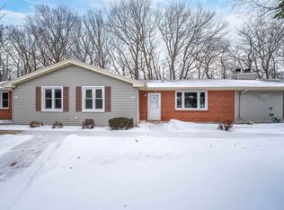 1035 S West Ct APT B, Appleton, WI 54915