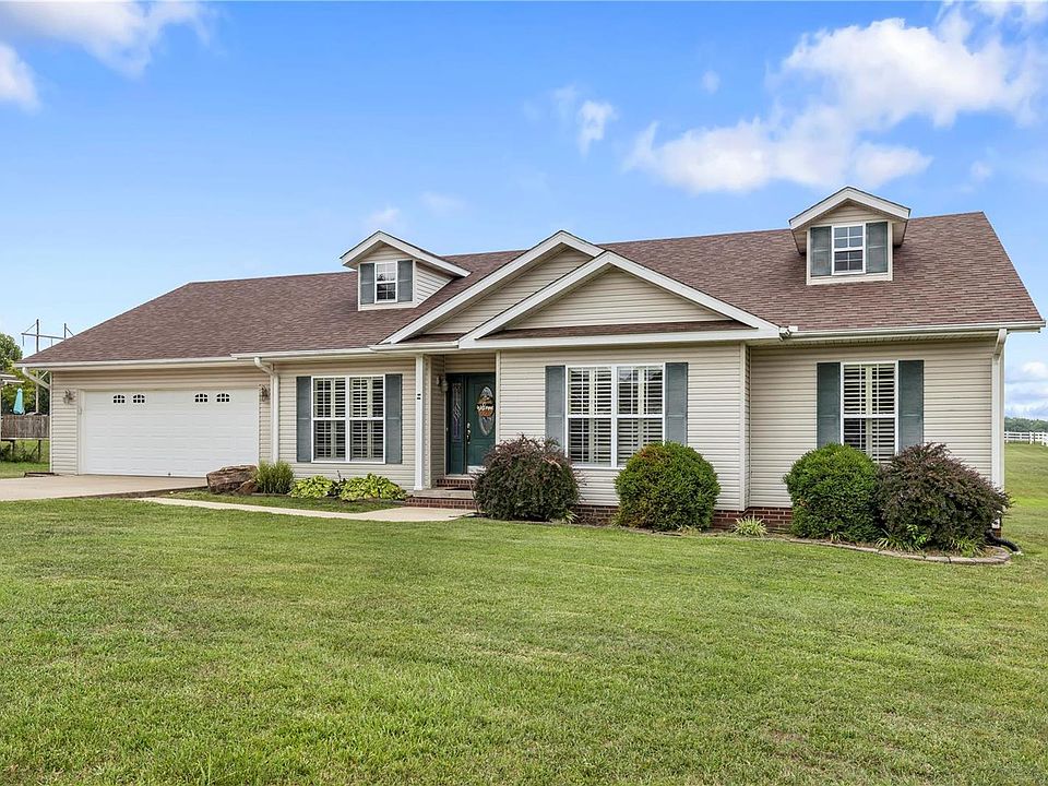 1st image of 130 Forest Meadow Dr