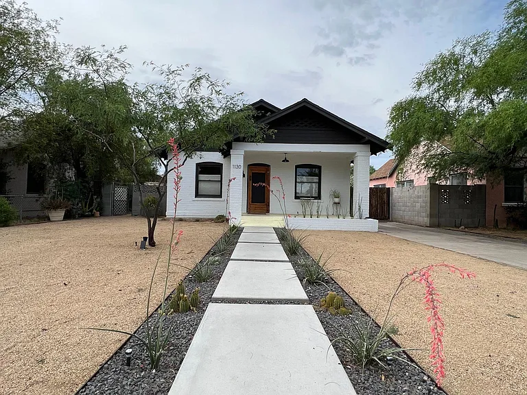 1130 E Palm Ln — Photo 4