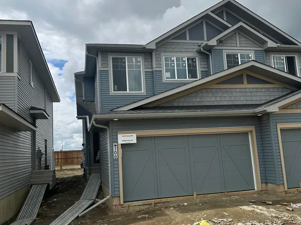 706 22nd St NW, Edmonton, AB T6T 2R6