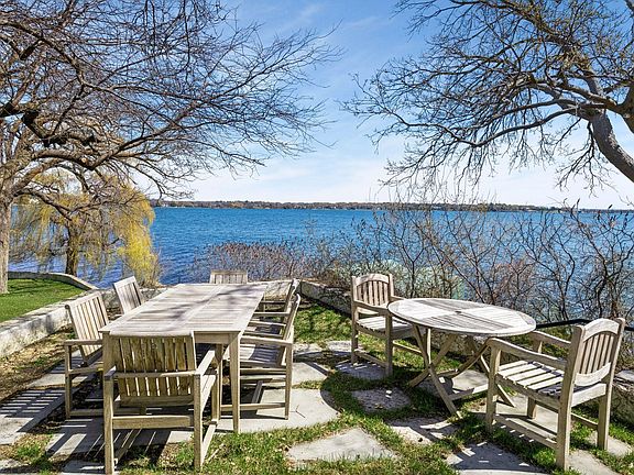 3rd image of 1300 Bracketts Point Rd