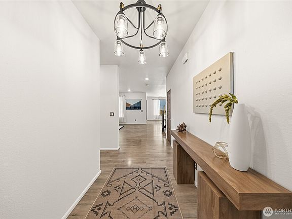 5th image of 650 Mckinley Street