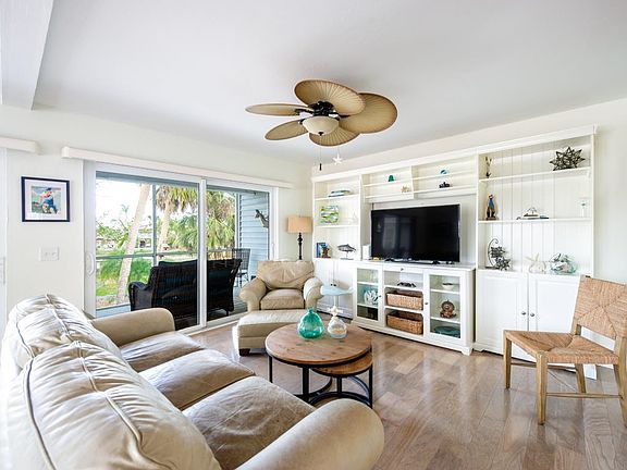 5th image of 2134 Egret Cir