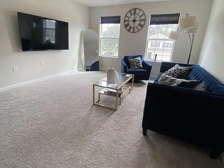 100 Lavenna Ave — Photo 7