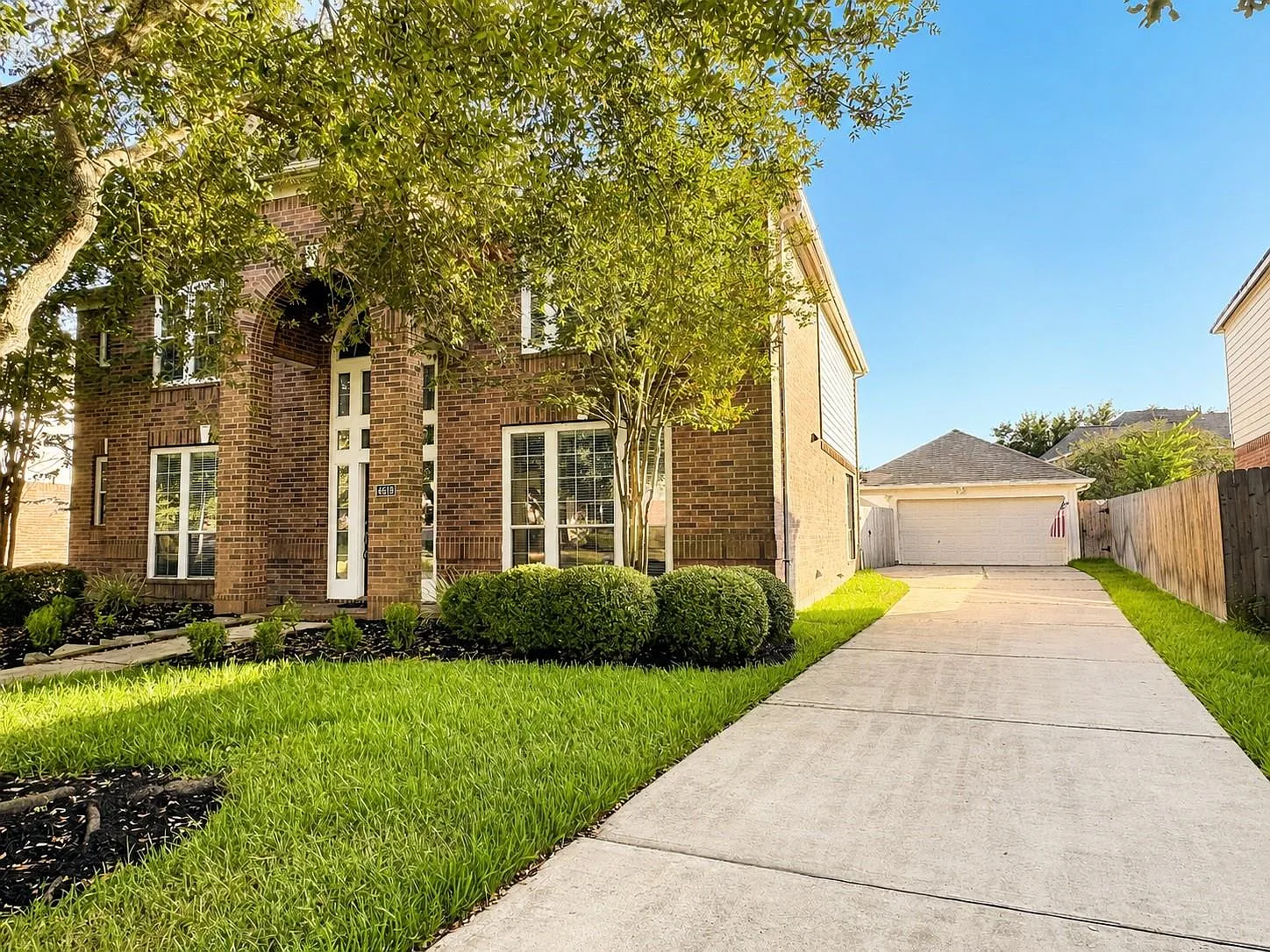 4 bed, 3.5 bath, 3350 sqft, $3,700 — Photo 2