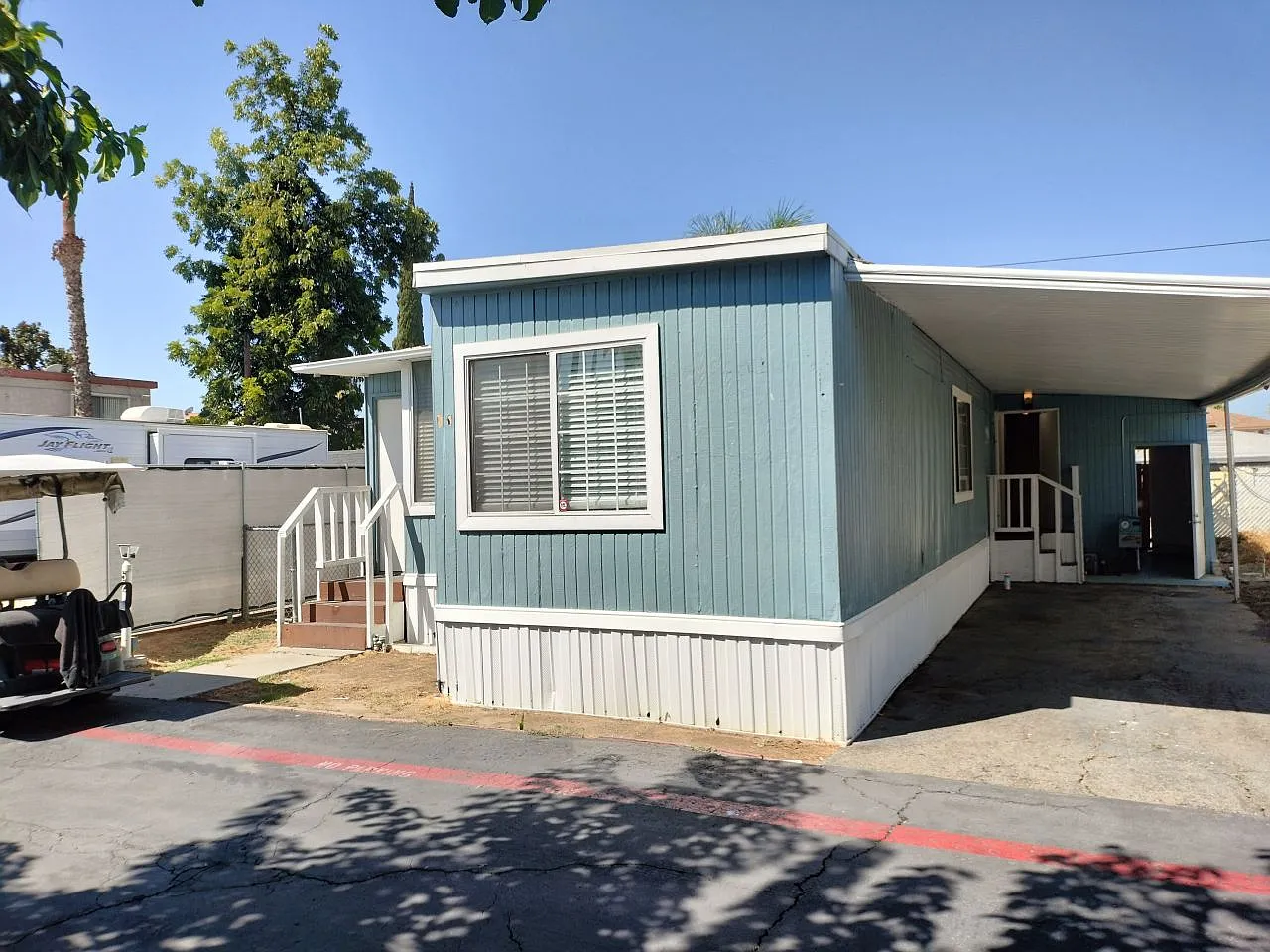3 bed, 1050 sqft, $2,000 — Photo 2