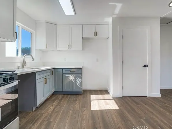 429 1/2 E 112th St, Los Angeles, CA 90061