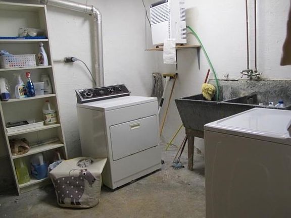 Basement Laundry Room