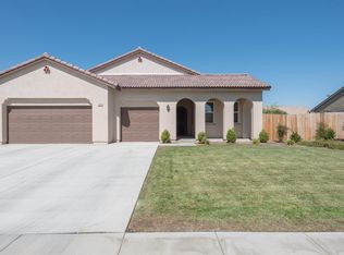 15504 Avanti Dr, Bakersfield, CA 93314