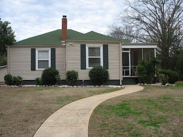 1st image of 954 Parkview Dr