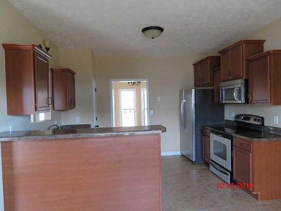 4th image of 1217 Chinook Cir