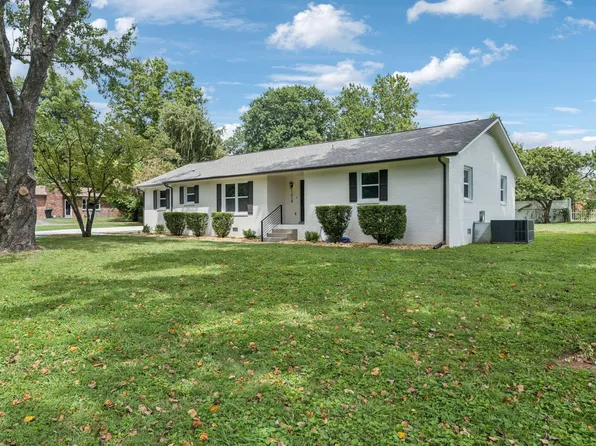 1618 Shelley St, Murfreesboro, TN 37129