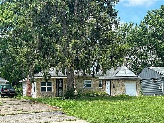 3rd image of 1535 Fairwood Ave