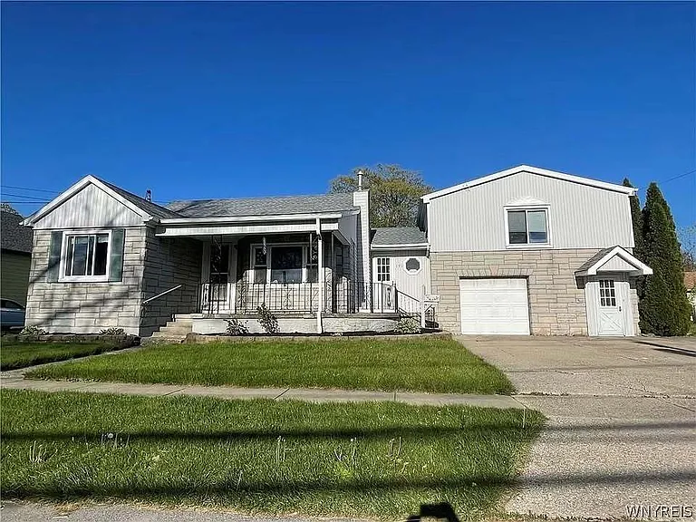 191 Helen St — Photo 14