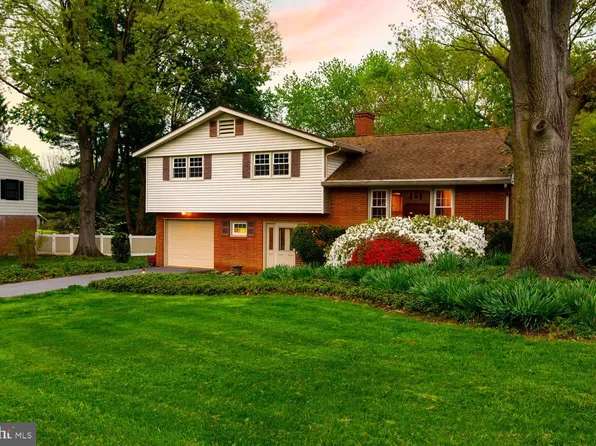 1907 Robindale Ave, Lancaster, PA 17601