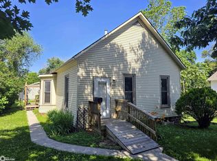 410 N Sycamore St, Creston, IA 50801