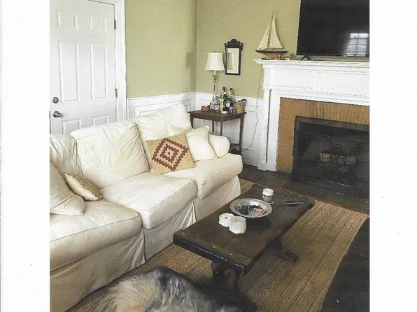 224 Waterman St APT 1R, Providence, RI 02906