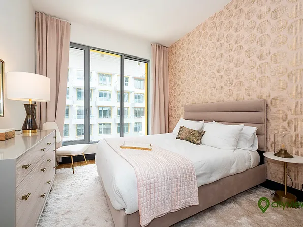 10 Montieth Street image 3 of 33