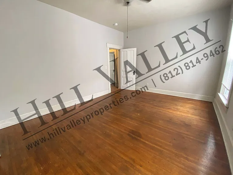 1028 S Center St — Photo 13