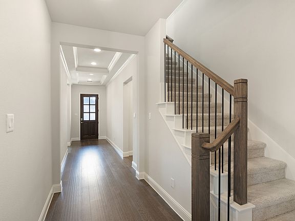 5th image of 519 Bradley Dr
