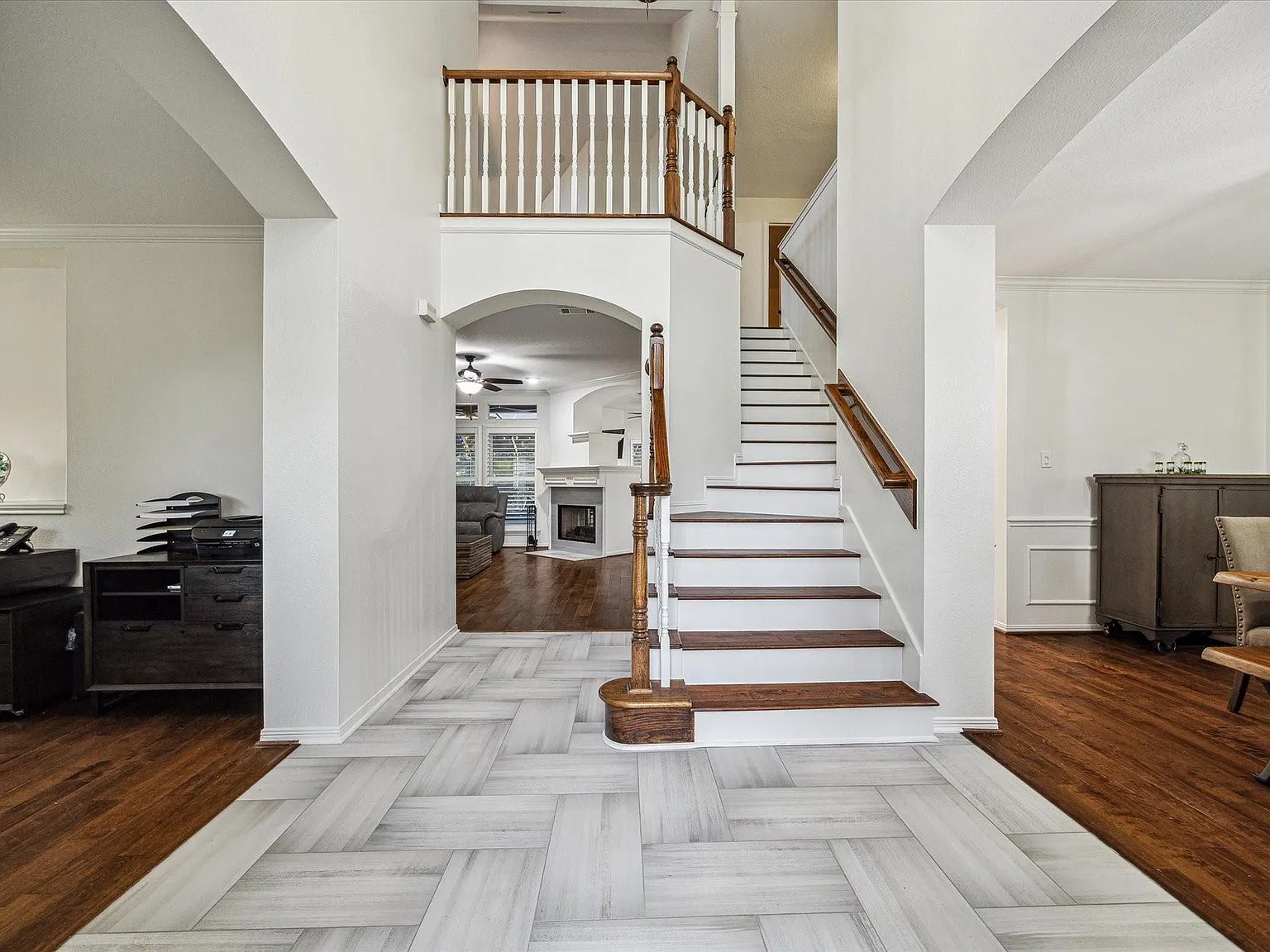 4 bed, 3.5 bath, 3261 sqft, $4,400 — Photo 2