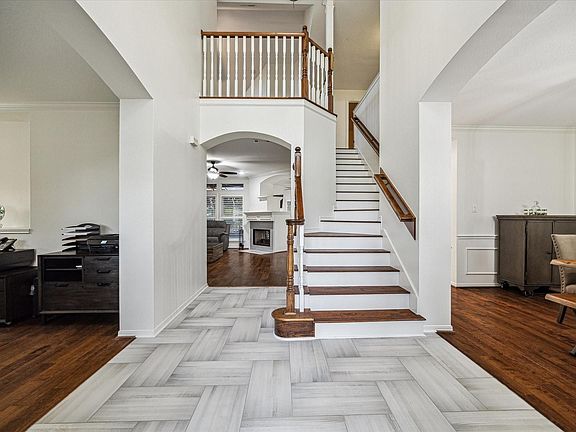 2nd image of 4107 Wentworth Dr