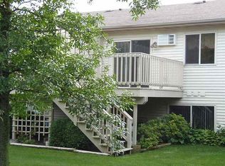 3382 Isaac Ln, Oshkosh, WI 54902