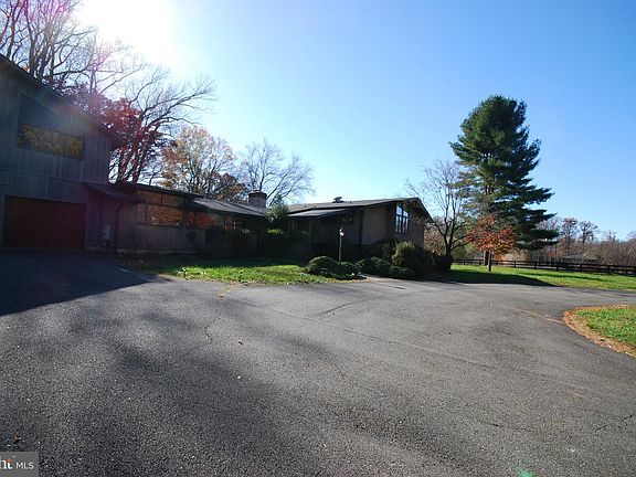 3rd image of 12925 Dalyn Dr