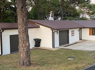 235 W Flint Hills Dr, Alma, KS 66401