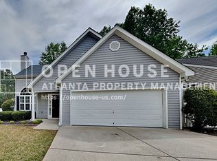 100 Rosemont Ct, Hiram, GA 30141