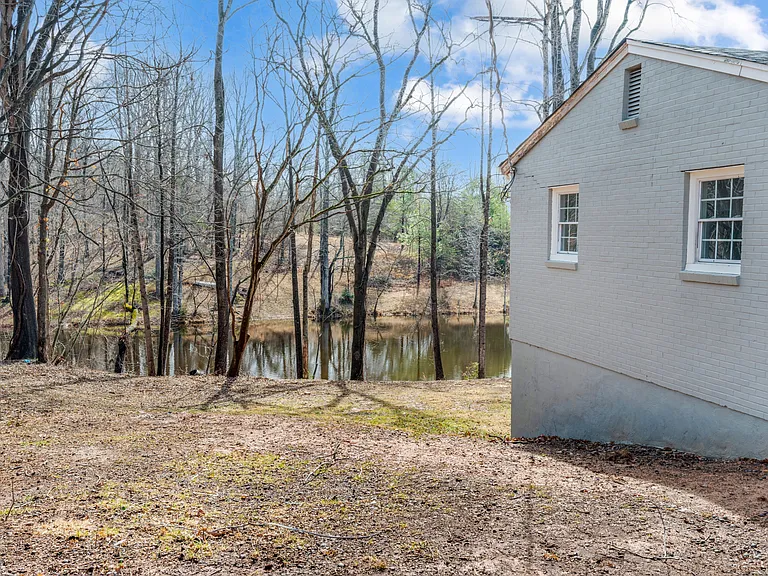 244 Newcomb Dr — Photo 22