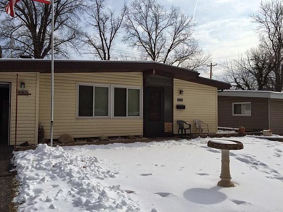 2nd image of 980 Robinwood Dr