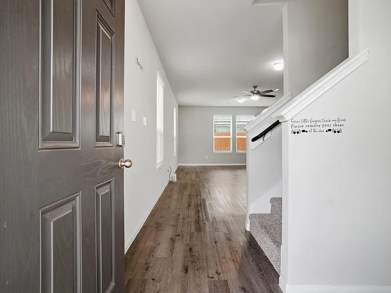 22210 Great Royal Ln — Photo 5