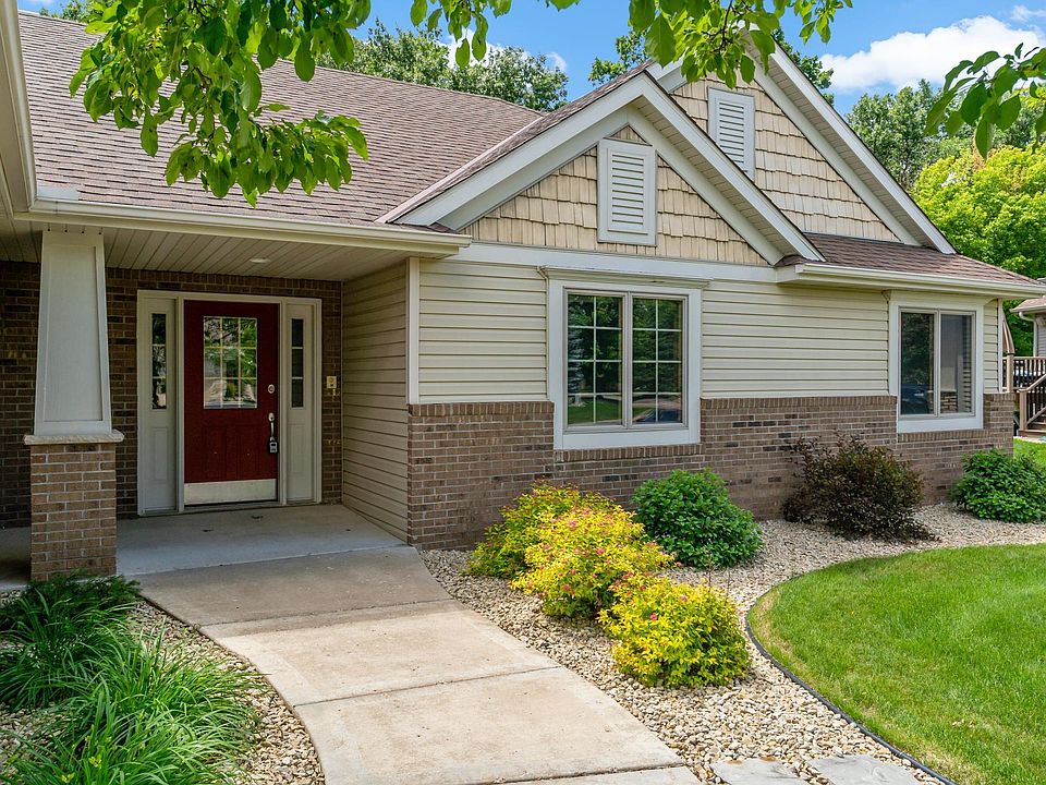 1st image of 19604 Ironton Cir NW