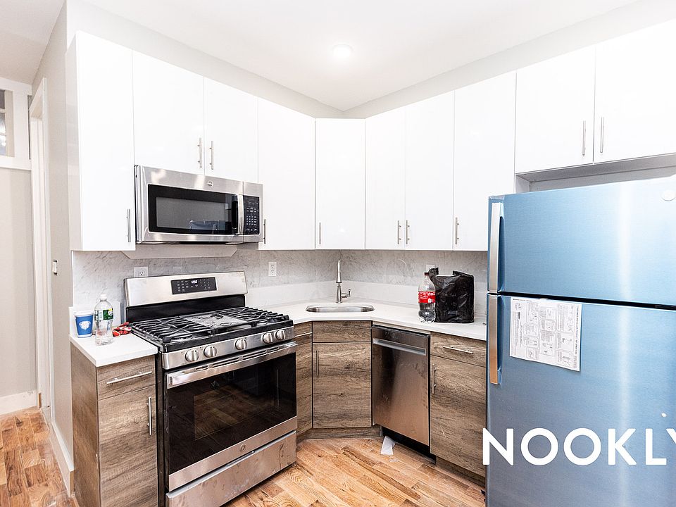 1st image of 217 Maujer St APT 1R