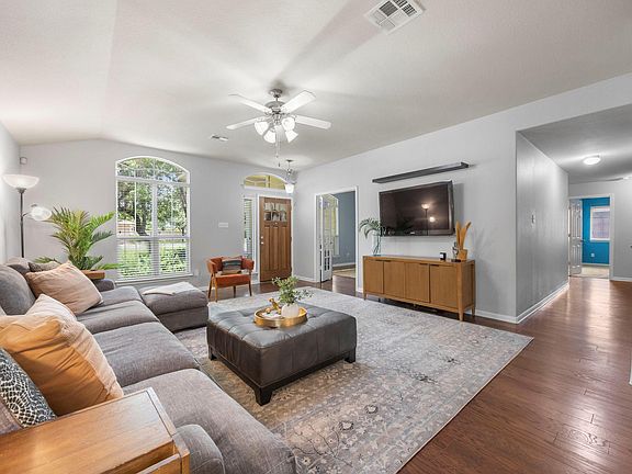 4th image of 17711 Linkhill Dr