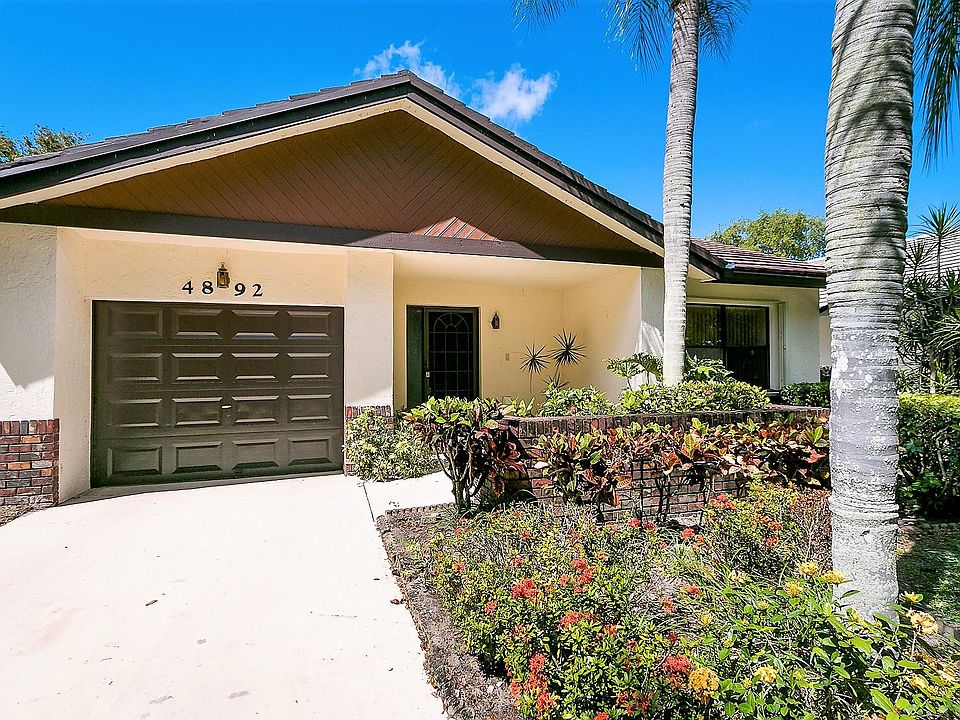 1st image of 4892 Boxwood Cir