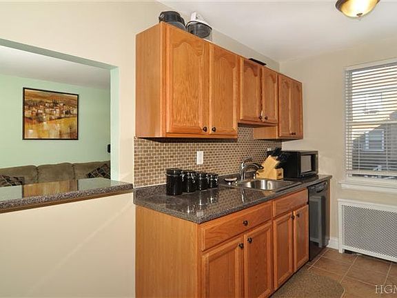 5th image of 11 Bryant Cres