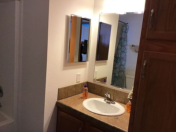 4th image of 6588 Lakeview Terrace Dr